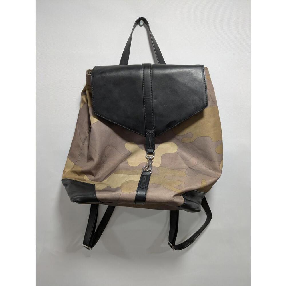 Stella & Dot Ava Camouflage Camo Green Grey Gym Bag Laptop 2 Strap Bag